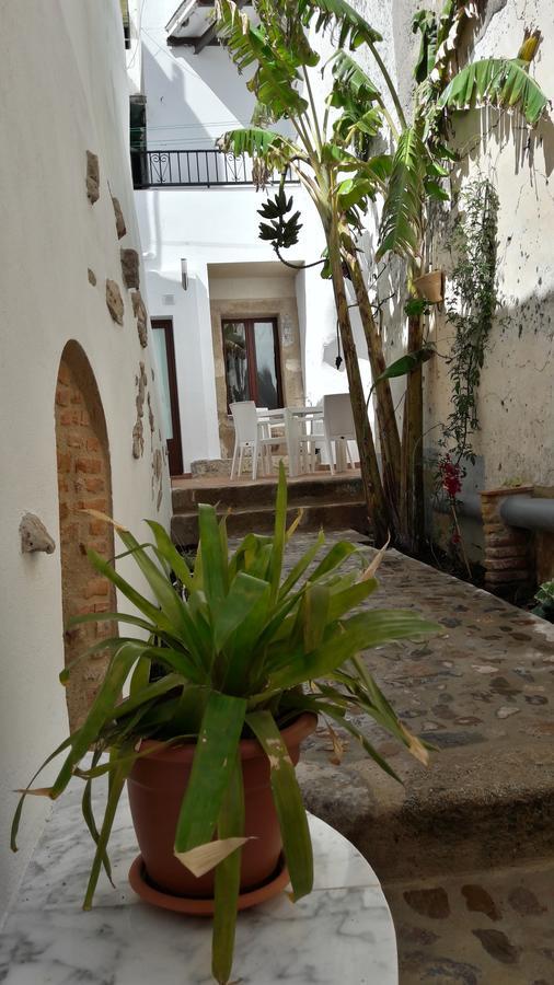 Diana Jardin Apartment Caceres Ngoại thất bức ảnh